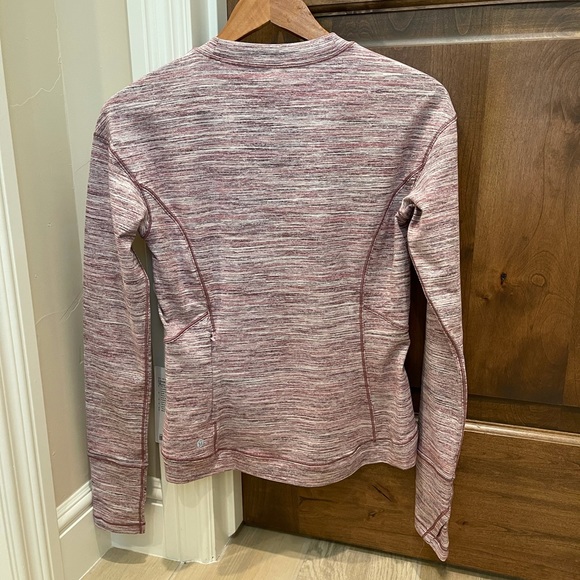 Lululemon NEW athletic long sleeve top sz M - Picture 2 of 11
